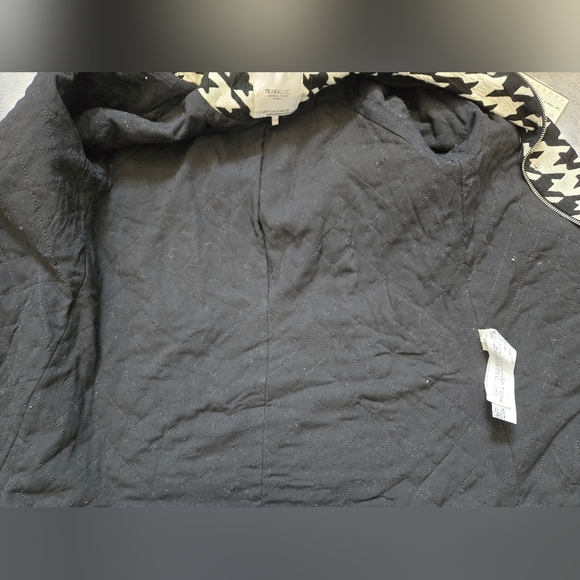 Zara Trafaluc Black and White Houndstooth Women's Coat. Size Small - Picture 13 of 15